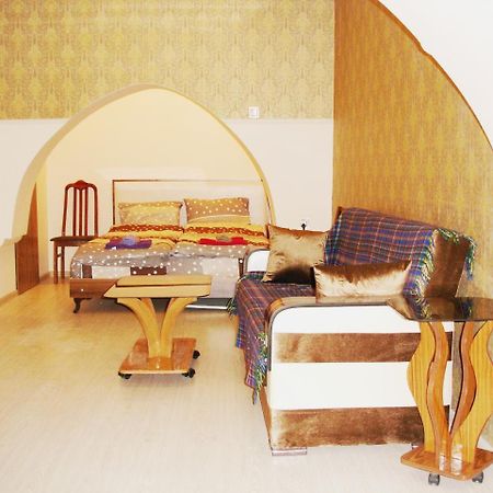 Apartment In Old City Баку Екстериор снимка