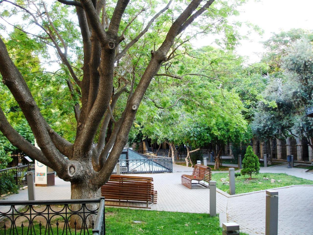 Apartment In Old City Баку Екстериор снимка
