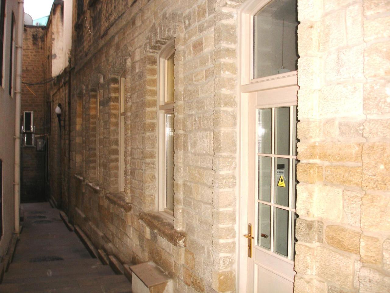 Apartment In Old City Баку Екстериор снимка
