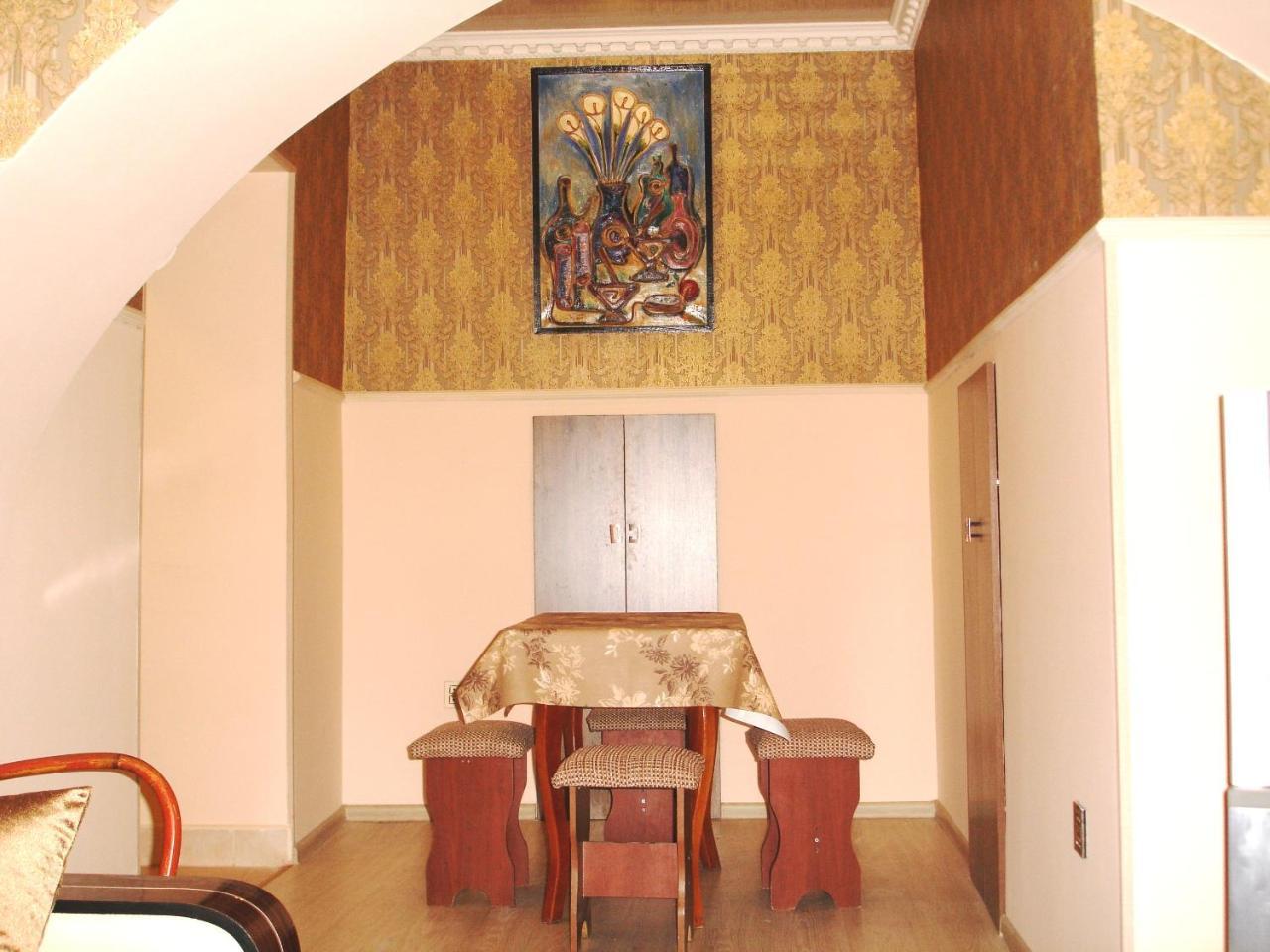 Apartment In Old City Баку Екстериор снимка